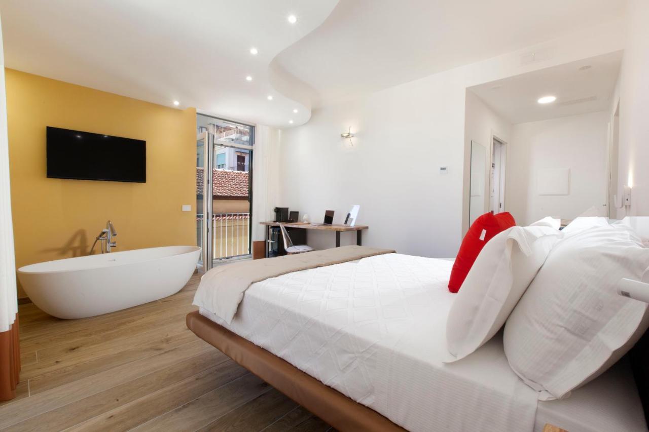 Yourhome - Lidia Rooms & Suites Сорренто Екстер'єр фото