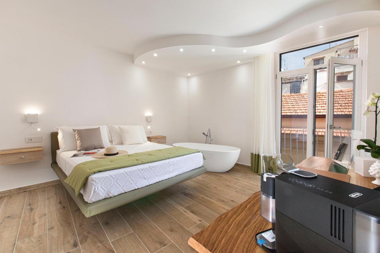 Yourhome - Lidia Rooms & Suites Сорренто Екстер'єр фото