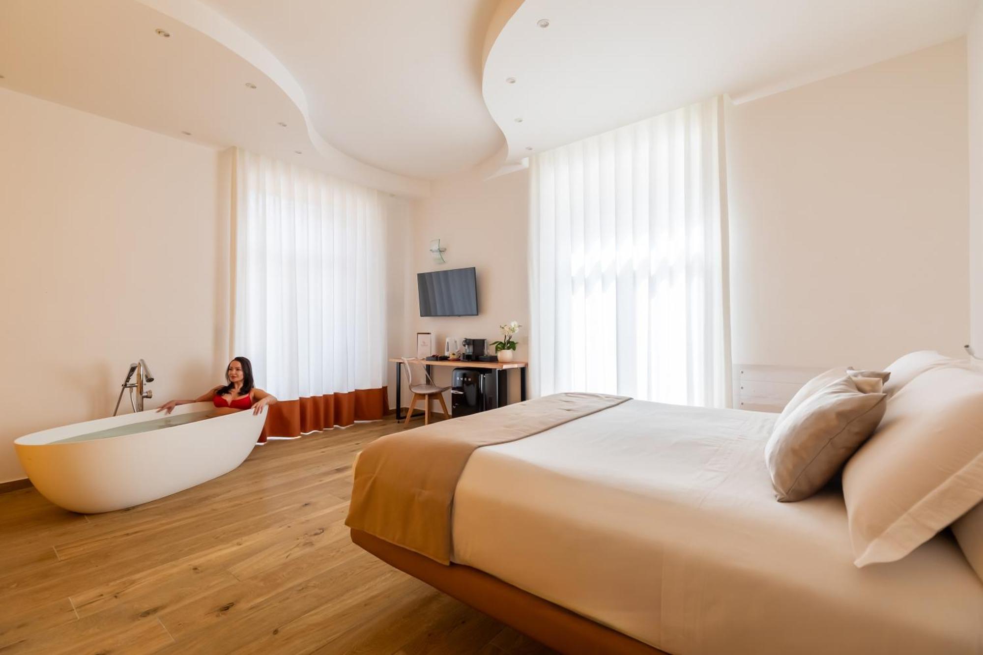 Yourhome - Lidia Rooms & Suites Сорренто Екстер'єр фото