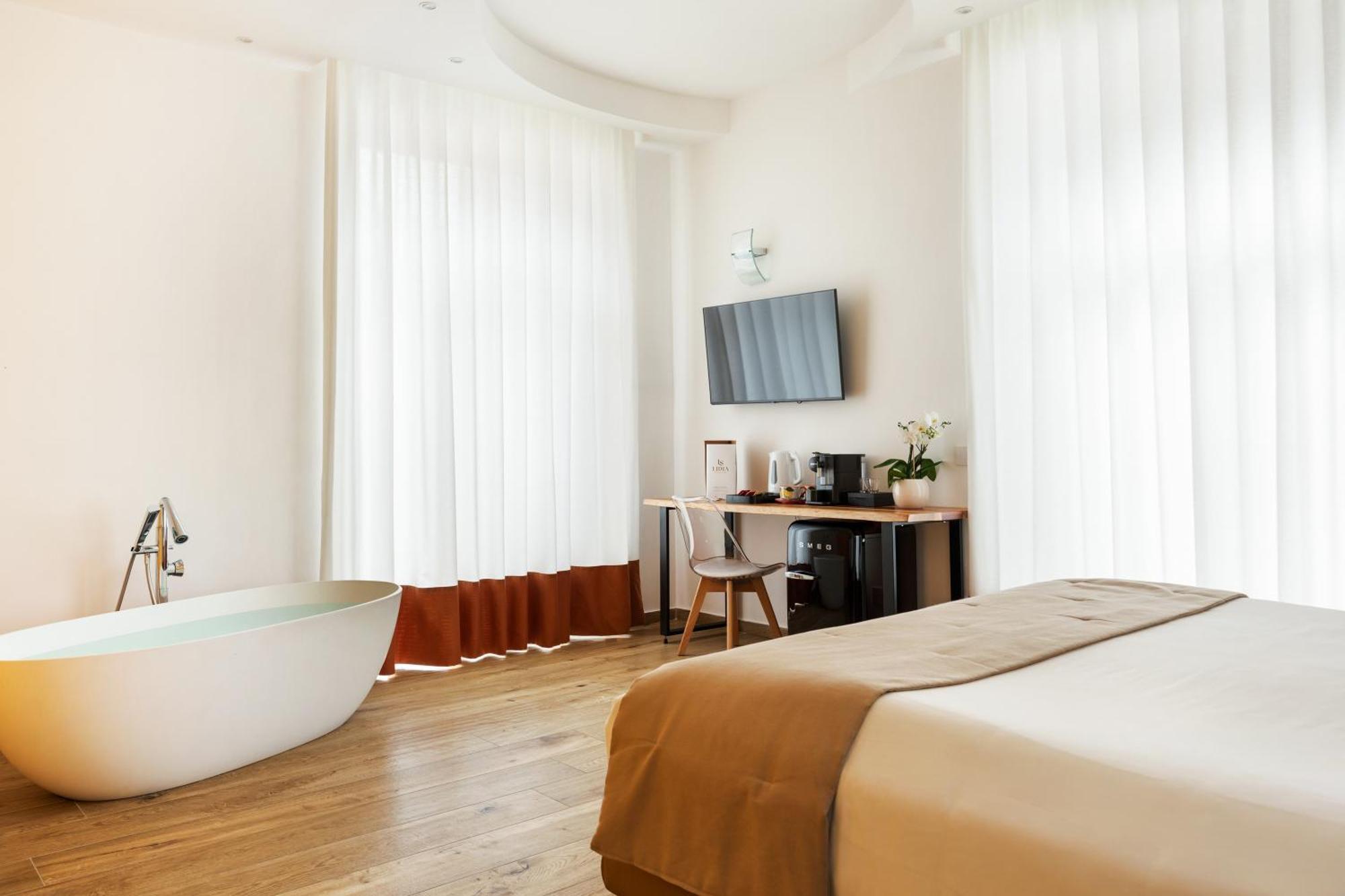 Yourhome - Lidia Rooms & Suites Сорренто Екстер'єр фото
